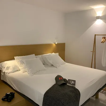 San Lorenzo Y 加的斯