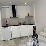 San Lorenzo Y Apartmán *