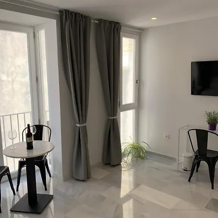 San Lorenzo Y Cádiz