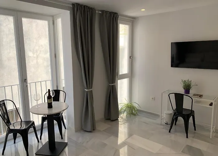 San Lorenzo Y Cádis