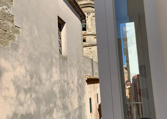 San Lorenzo Y * Cadiz