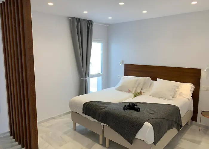 San Lorenzo Y Apartamento Cádis