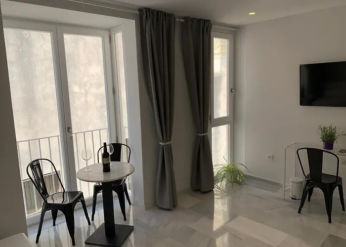 San Lorenzo Y Apartmán Cádiz
