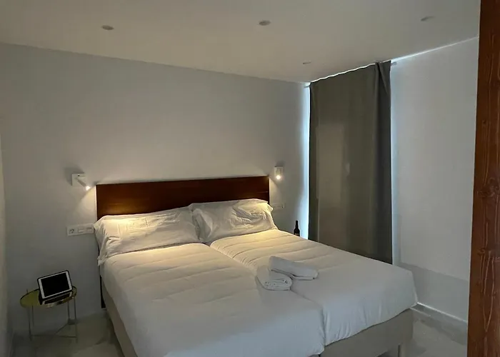 San Lorenzo Y * Cadiz