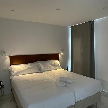 San Lorenzo Y * Cádiz